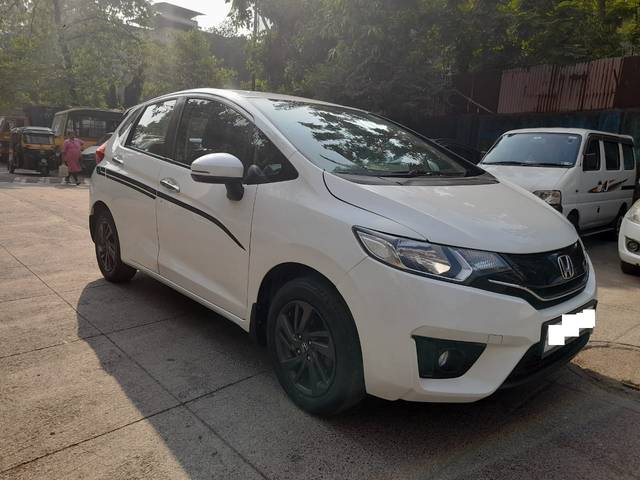 https://images10.gaadi.com/usedcar_image/4390872/original/db032bcee5e90f4a061acc4b0091e716.jpg?imwidth=6400