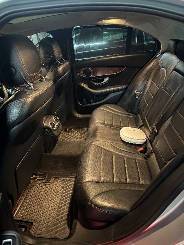https://images10.gaadi.com/usedcar_image/4390891/original/8e4dfb7abc86f5d9b39c77ae211c4d55.jpeg?imwidth=6402