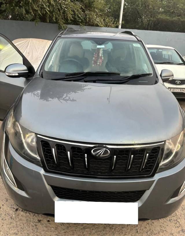 https://images10.gaadi.com/usedcar_image/4391005/original/processed_09e34aa77d8647d5371255b6036d0ae1.jpg?imwidth=6402