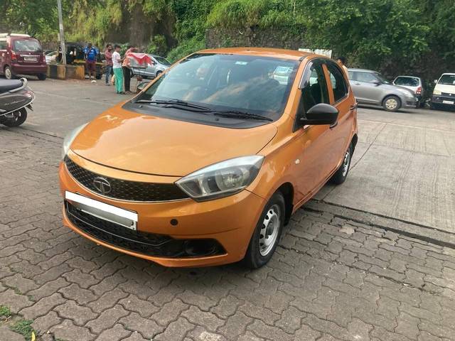 https://images10.gaadi.com/usedcar_image/4391031/original/processed_c502c2ec9b2788484d54073c5775633c.jpg?imwidth=6402