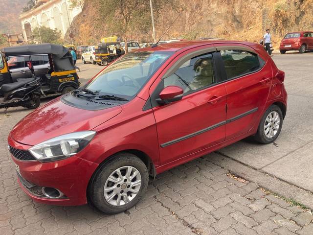 https://images10.gaadi.com/usedcar_image/4391066/original/processed_204aa9f75331d332818aa00b0b494592.jpg?imwidth=6400