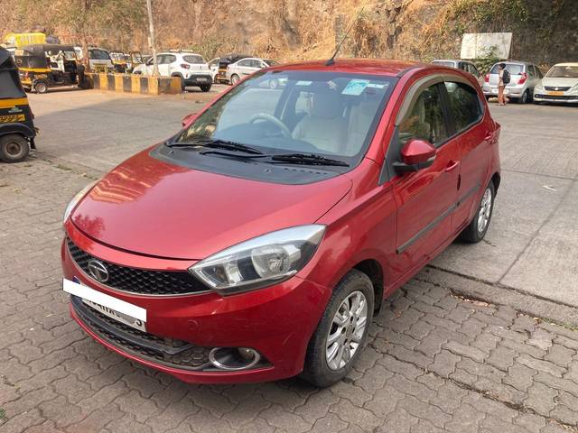 https://images10.gaadi.com/usedcar_image/4391066/original/processed_9d8301526598d295a8bb26c292434168.jpg?imwidth=6401