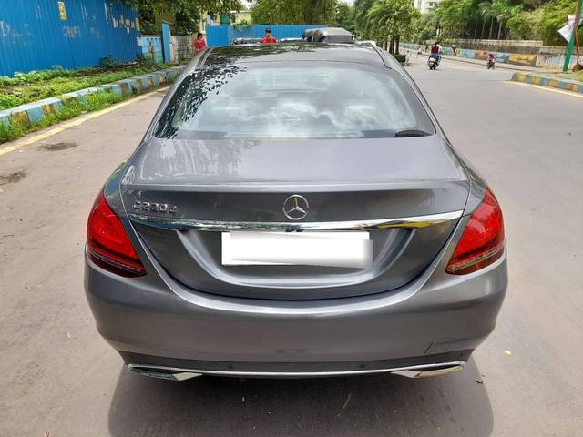 https://images10.gaadi.com/usedcar_image/4391150/original/processed_789e4cf8615c210a33df535777f121df.jpg?imwidth=6401