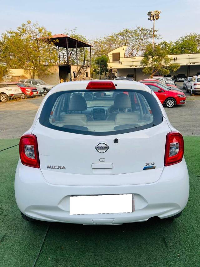 https://images10.gaadi.com/usedcar_image/4391155/original/processed_04ddf9010362437291b0a7e49441ef94.jpg?imwidth=6402