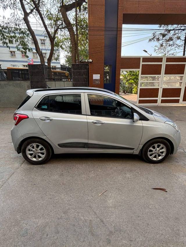 https://images10.gaadi.com/usedcar_image/4391159/original/processed_9b0c5cb7f4f4335c7c35cf303ec45b9d.jpg?imwidth=6401