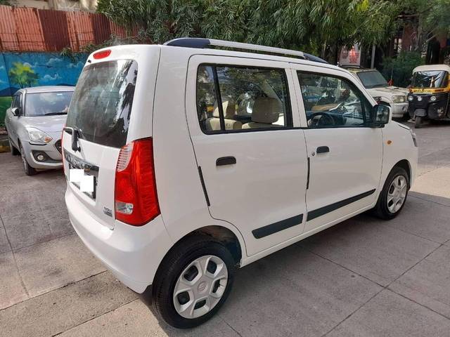 https://images10.gaadi.com/usedcar_image/4391160/original/processed_26d44dc7f3ac5f64adf936bdbfa1d0c0.jpg?imwidth=6401