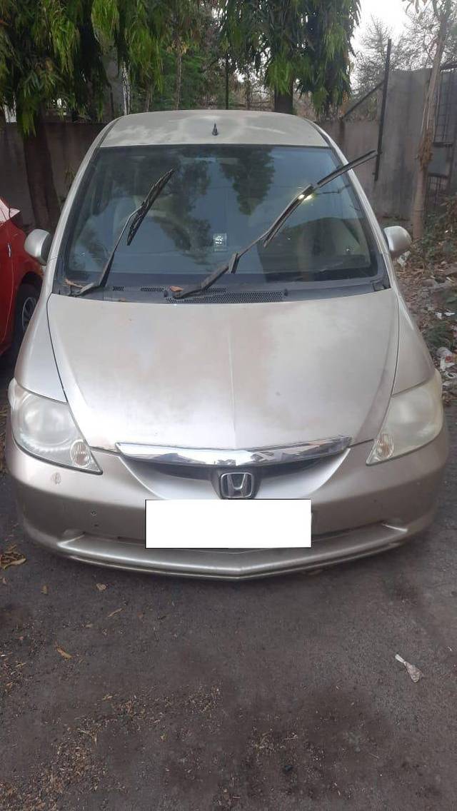 https://images10.gaadi.com/usedcar_image/4391234/original/f56e6b1b2bfcc921fa4f5d4464386d36.jpg?imwidth=6400