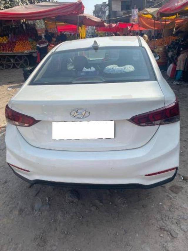 https://images10.gaadi.com/usedcar_image/4391242/original/d671ac1a584a4c714e23b36c53544570.jpeg?imwidth=6400