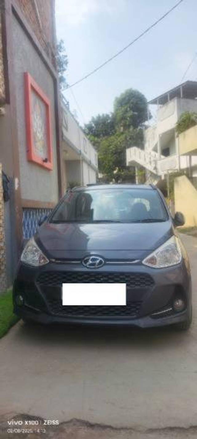 https://images10.gaadi.com/usedcar_image/4391262/original/818600c90d77067711054f0fb29d8b18.jpg?imwidth=6402