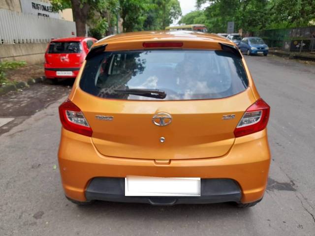 https://images10.gaadi.com/usedcar_image/4391275/original/processed_c8936e01243d992881fc5f0a64231f7c.jpg?imwidth=6402