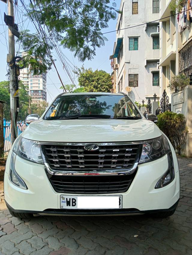 https://images10.gaadi.com/usedcar_image/4391298/original/5ab0306e422ffd2ac0d70a6330d07953.jpg?imwidth=6400