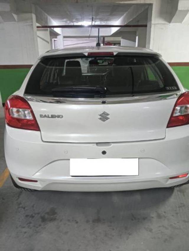https://images10.gaadi.com/usedcar_image/4391379/original/34ea907f1fab9f5624275dd671d1c2a9.jpg?imwidth=6400