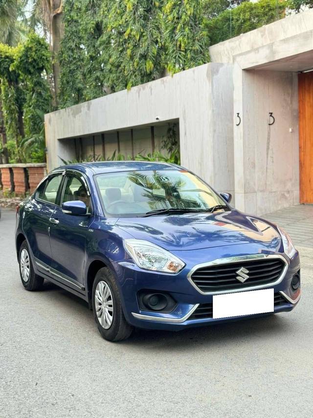 https://images10.gaadi.com/usedcar_image/4391406/original/processed_3e0d2fd47973868f21736bef3b3cb066.jpg?imwidth=6400