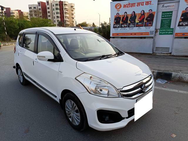 https://images10.gaadi.com/usedcar_image/4391450/original/processed_5a646015fde4ab3ecbf0d93392af60d2.jpg?imwidth=6400