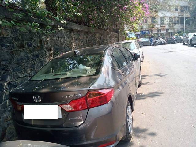 https://images10.gaadi.com/usedcar_image/4391507/original/cf2316d332c0e216ff907e8b00028f2d.jpg?imwidth=6401
