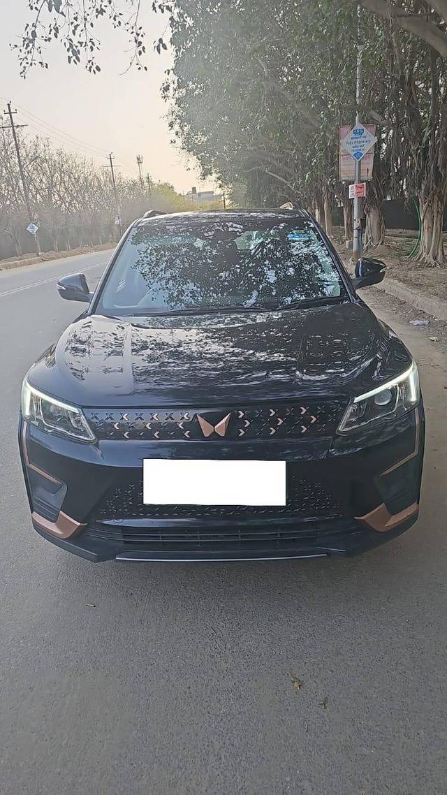 https://images10.gaadi.com/usedcar_image/4391525/original/ceb68457ea84797a037495c558cbf59c.jpg?imwidth=6400