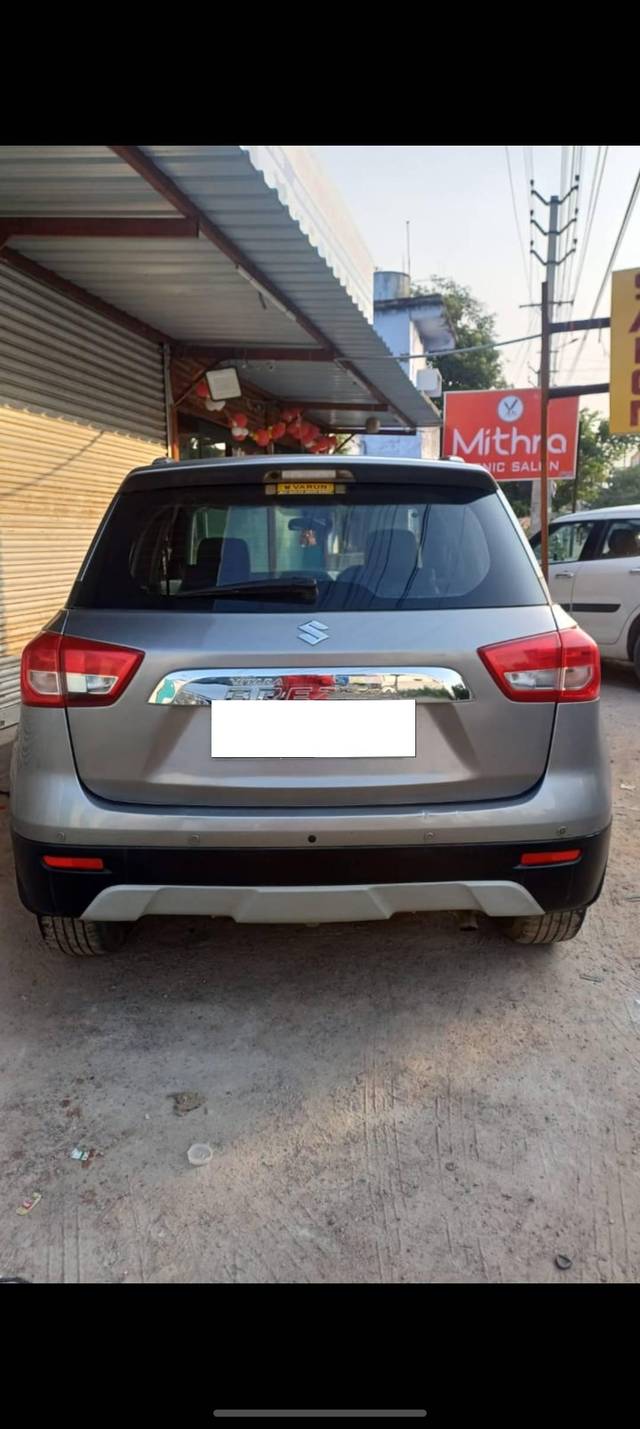 https://images10.gaadi.com/usedcar_image/4391552/original/processed_3582ea8e28a704bbcc50908aefd220b7.jpg?imwidth=6401