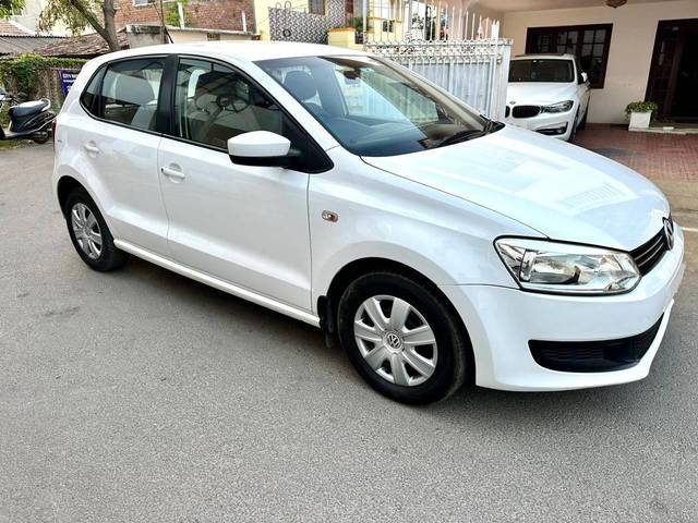 https://images10.gaadi.com/usedcar_image/4391579/original/processed_6d7de5b3380024f4f16e3761ad7064dc.jpg?imwidth=6400