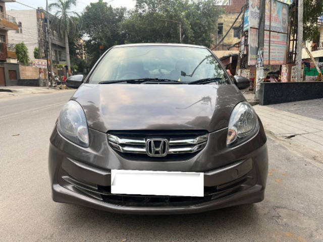 https://images10.gaadi.com/usedcar_image/4391580/original/processed_214c9bfa03a7aa1039ec8d0c3ea831e3.png?imwidth=6400