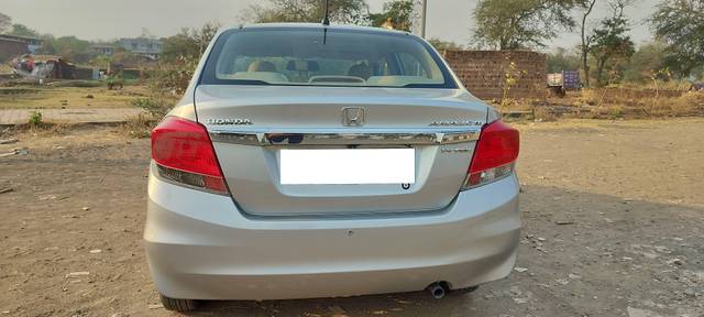 https://images10.gaadi.com/usedcar_image/4391645/original/processed_51d97dac9eb5909af5e1f8f420fa1ca9.jpg?imwidth=6402