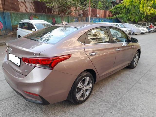 https://images10.gaadi.com/usedcar_image/4391650/original/processed_21e018e14c763055e132b16a019274f6.jpeg?imwidth=6401