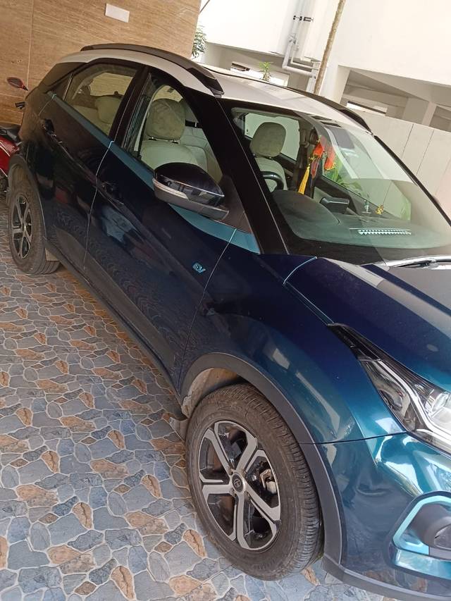 https://images10.gaadi.com/usedcar_image/4391705/original/f18f52e7091b44a12e58e14084b9bb19.jpg?imwidth=6402