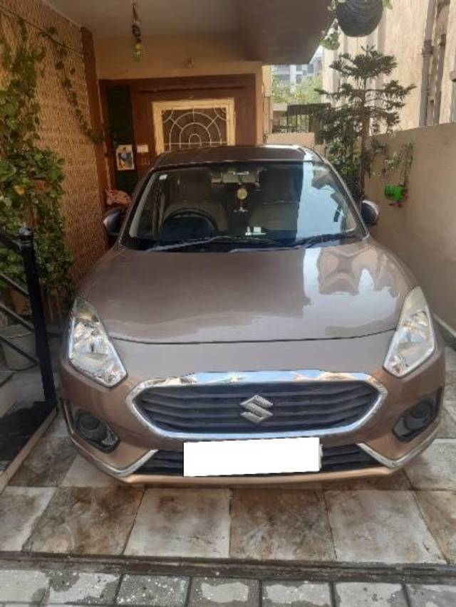 https://images10.gaadi.com/usedcar_image/4391730/original/processed_6b930bd1-d836-4940-aac8-861f37946652.jpg?imwidth=6400