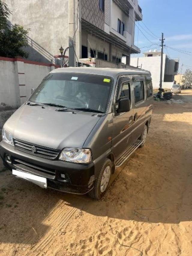 https://images10.gaadi.com/usedcar_image/4391747/original/processed_a2bd4edf-bad5-4293-8861-785ceb965955.jpeg?imwidth=6401