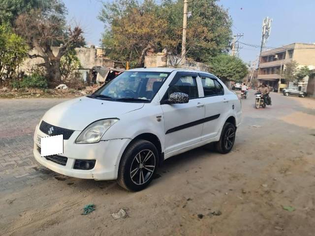 https://images10.gaadi.com/usedcar_image/4391768/original/processed_26814cbf-0b72-42f0-bcea-2ca2f75e7af8.jpg?imwidth=6402