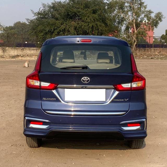 https://images10.gaadi.com/usedcar_image/4391814/original/processed_68663e827143ffc18ea37981f07e2c27.jpg?imwidth=6402