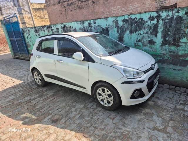 https://images10.gaadi.com/usedcar_image/4391847/original/processed_8217b1b1-3779-4e2b-a96e-b3d86777ec86.jpg?imwidth=6400