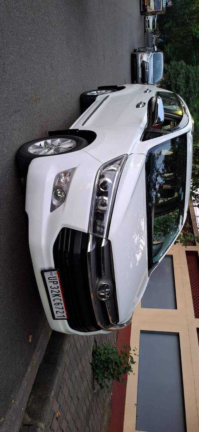 https://images10.gaadi.com/usedcar_image/4391903/original/processed_24457625e2e12e3a7798573917b66dff.jpg?imwidth=6401