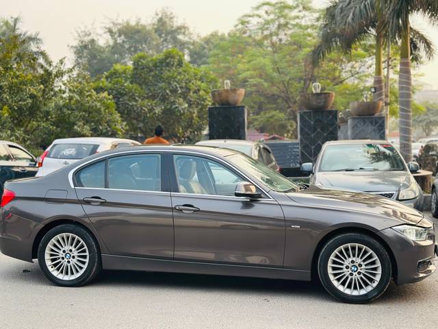 https://images10.gaadi.com/usedcar_image/4391910/original/e31f4635cd65259ade2d9bd28c6af2de.jpg?imwidth=6401