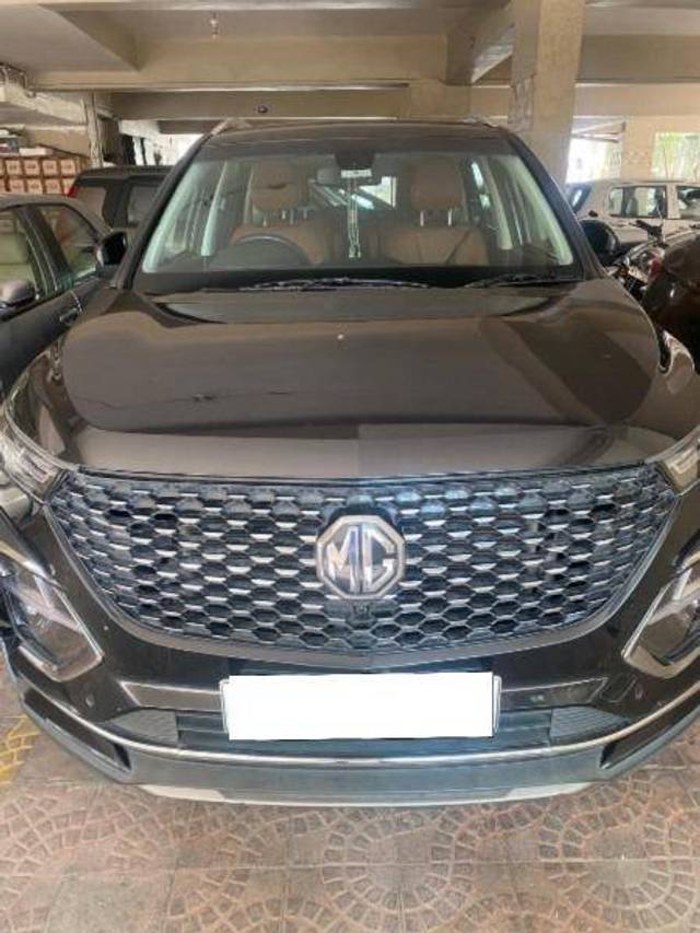 https://images10.gaadi.com/usedcar_image/4392060/original/80526adcc550d4e261a75c27a38f5110.jpeg?imwidth=6402