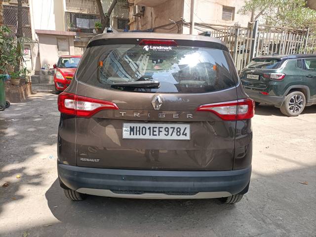 https://images10.gaadi.com/usedcar_image/4392150/original/e147a2b1d021df14d6392e80fbf39217.jpg?imwidth=6402