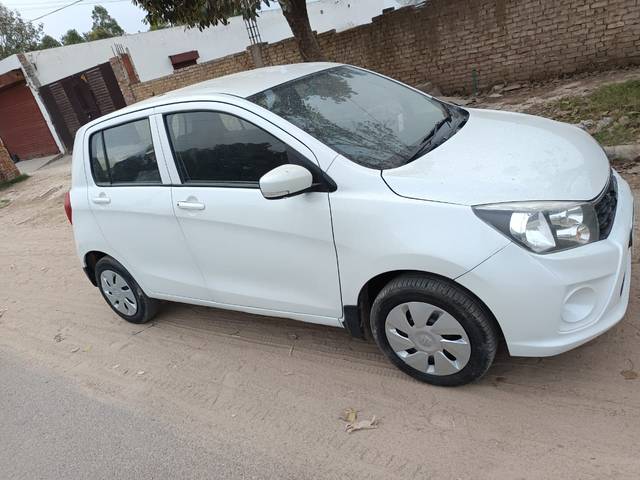 https://images10.gaadi.com/usedcar_image/4392301/original/d81809658732646069282216ad494d6b.jpg?imwidth=6402