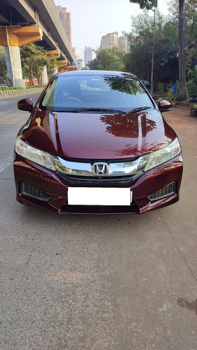 https://images10.gaadi.com/usedcar_image/4392370/original/processed_f9b29d05a46f695f9e5a9873cab91dc8.jpg?imwidth=6400