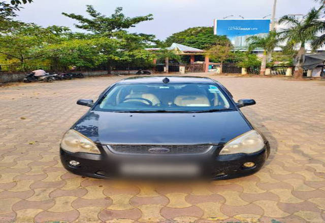 https://images10.gaadi.com/usedcar_image/4392412/original/11271d9dee877dedeaaa524ab9493d5f.jpg?imwidth=6400