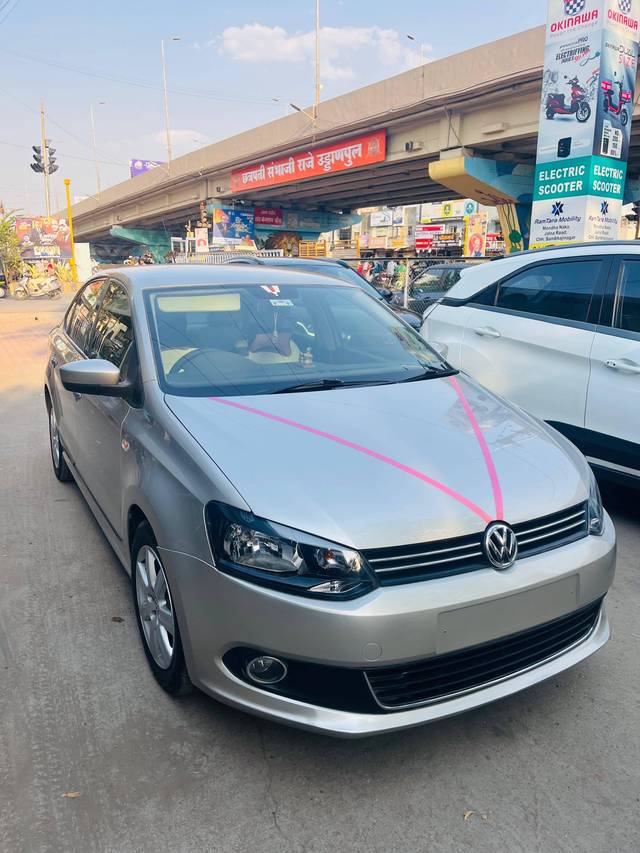 https://images10.gaadi.com/usedcar_image/4392483/original/processed_84d95575-01c1-4537-9b2c-c39b316fef71.jpg?imwidth=6401