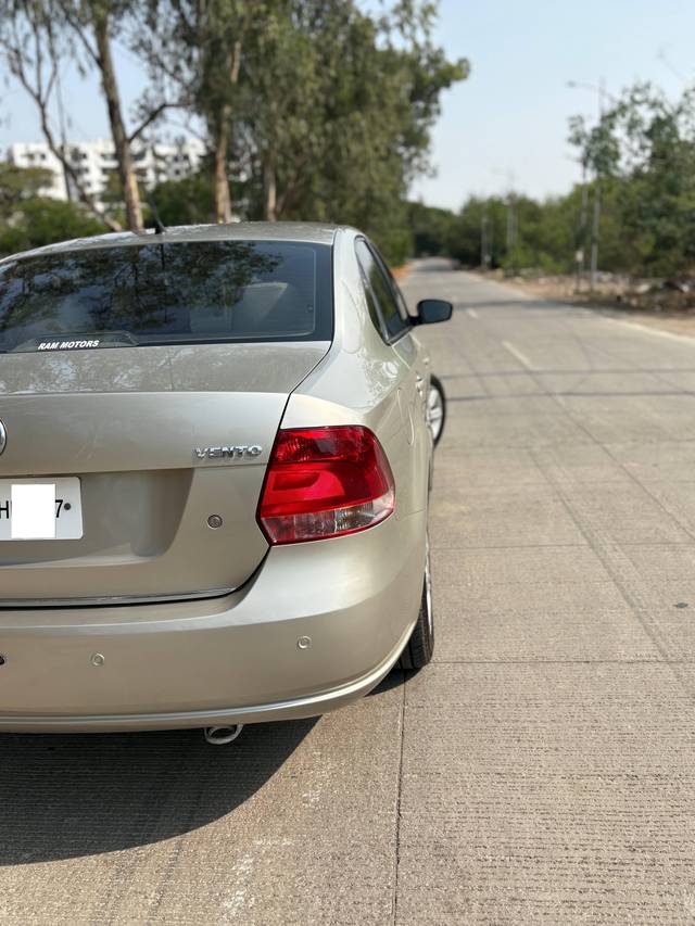 https://images10.gaadi.com/usedcar_image/4392483/original/processed_9f0e37c6-f88c-4bea-9189-7a288a5409f7.jpg?imwidth=6402