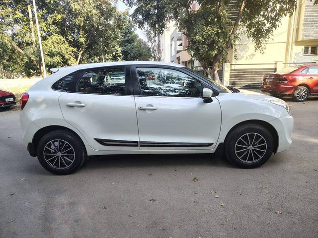 https://images10.gaadi.com/usedcar_image/4392512/original/processed_551f4e8241813bd3826c3b5847c127c0.jpeg?imwidth=6401