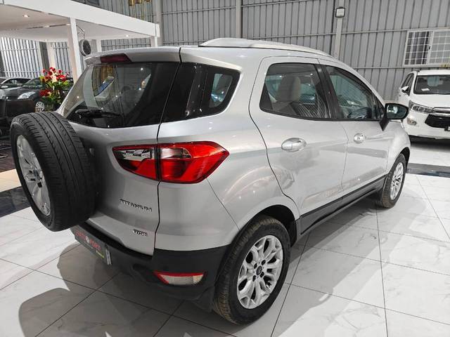 https://images10.gaadi.com/usedcar_image/4392514/original/processed_905b5b7892c61536f7c969fde7306b43.jpg?imwidth=6401