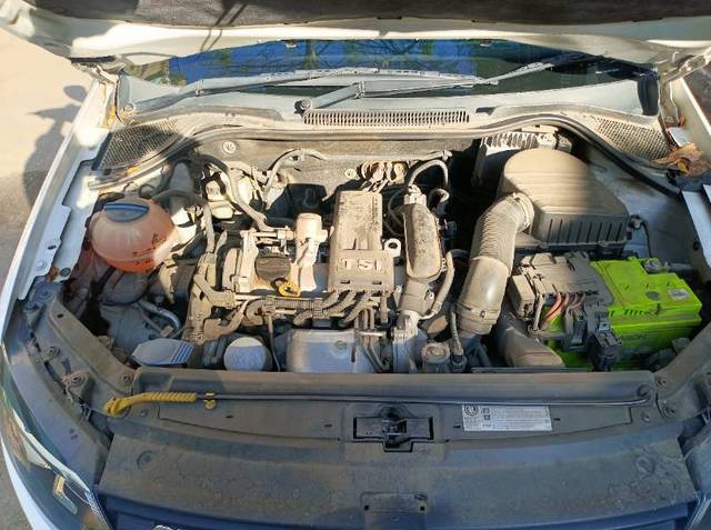 https://images10.gaadi.com/usedcar_image/4392562/original/26ff6a511d91ad62dd172da747d6438f.jpg?imwidth=6402