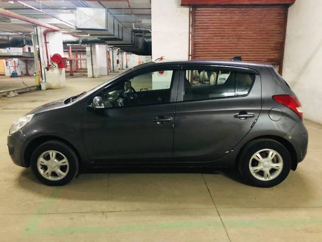 https://images10.gaadi.com/usedcar_image/4392773/original/765ec04318d761d345f3abad652e75d3.jpeg?imwidth=6401