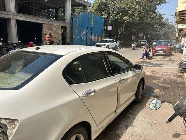 https://images10.gaadi.com/usedcar_image/4392824/original/d24d508890b7ee93cf3269104e0bdf11.jpg?imwidth=6400