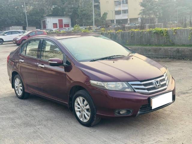 https://images10.gaadi.com/usedcar_image/4392854/original/4c241895c6626326c008cbb995f5fa57.jpg?imwidth=6400