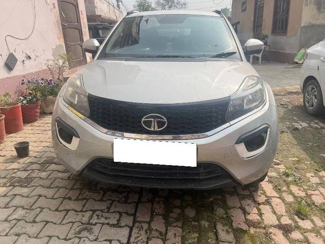 https://images10.gaadi.com/usedcar_image/4392940/original/7a8b2d56aa1f3c419625b4df2cfeba99.jpg?imwidth=6400