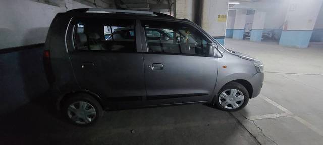 https://images10.gaadi.com/usedcar_image/4392976/original/7474ecae2e1be89f612b090e082e0fd4.jpg?imwidth=6400