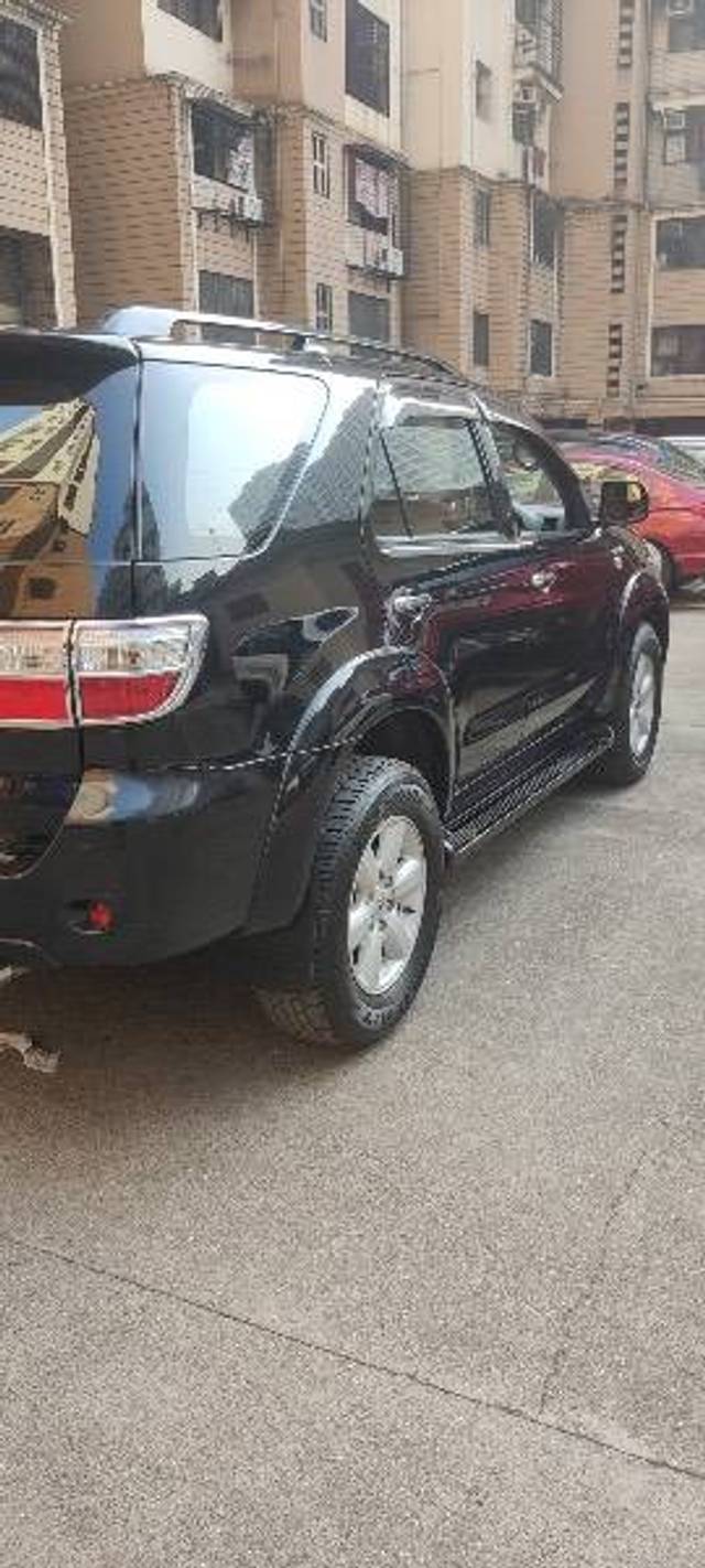 https://images10.gaadi.com/usedcar_image/4392991/original/a4c9775524f1b1491b16b9e3b053abd9.jpeg?imwidth=6402