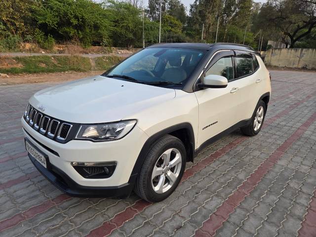 https://images10.gaadi.com/usedcar_image/4392997/original/1492849d3e90a8fb589ea4da0ce909de.jpg?imwidth=6401